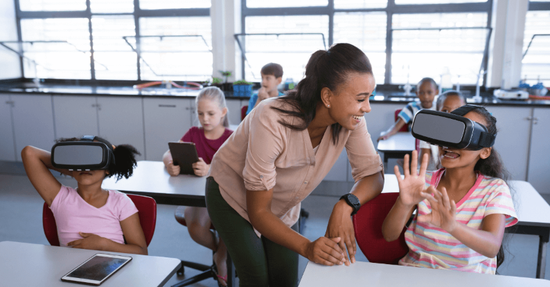 VR Technology in Education and Learning